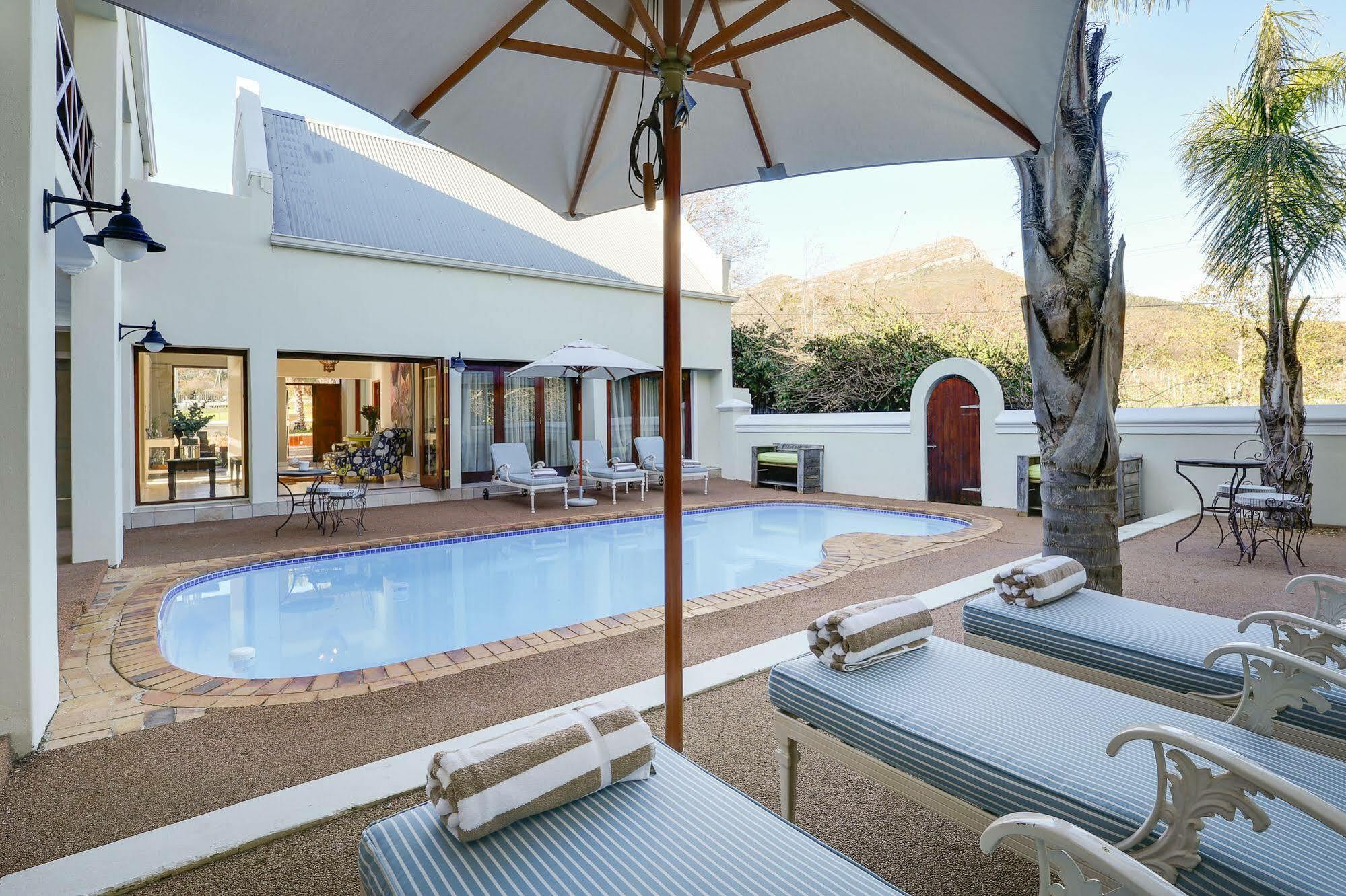 Banhoek Lodge Stellenbosch Exterior foto